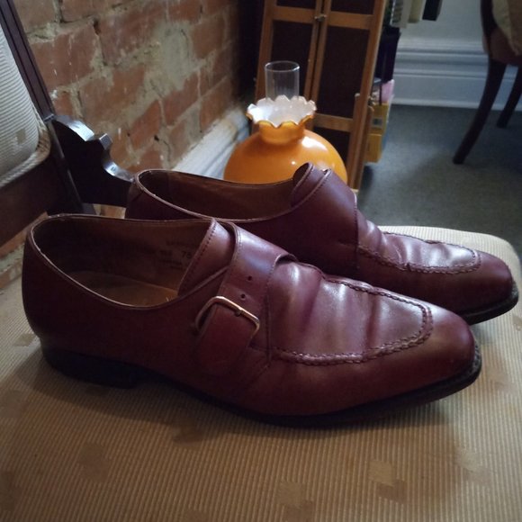 Dapper, Dark-Academia, Vintage Women's Red Loafers - Picture 3 of 7